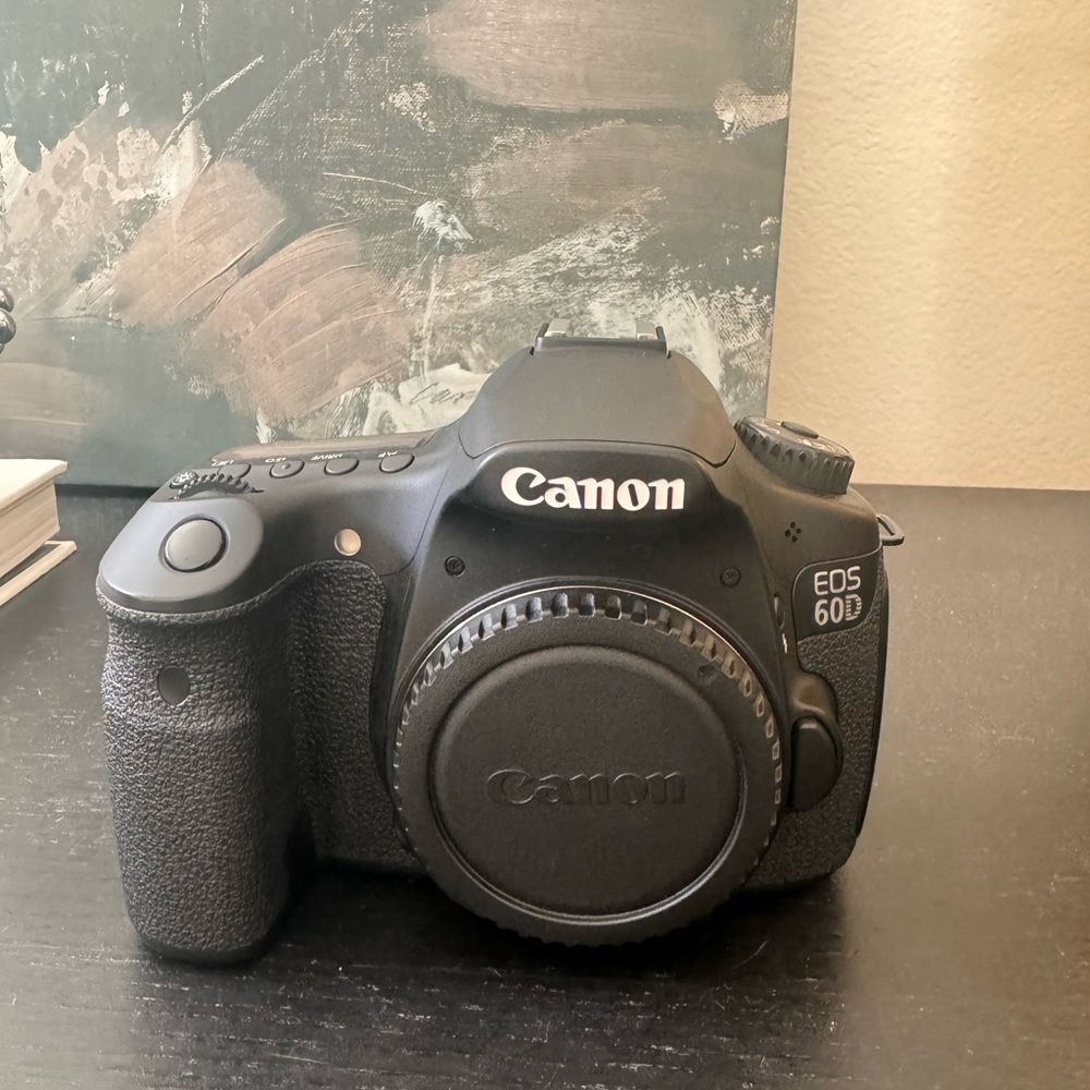 ❤️ EUC Canon 60d w/18-200mm lens